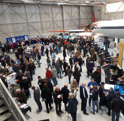 Crowd of people at Flight Sim 2016